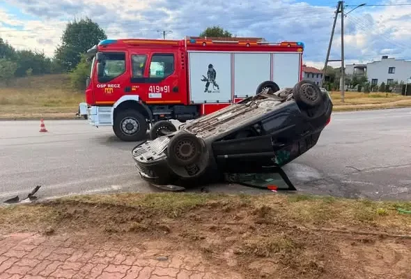 Wypadek w Reczu: zderzenie dwóch aut, jedna osoba poszkodowana